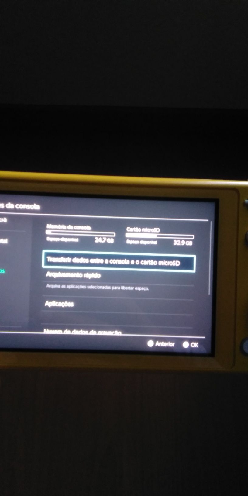 Nintendo switch amarela