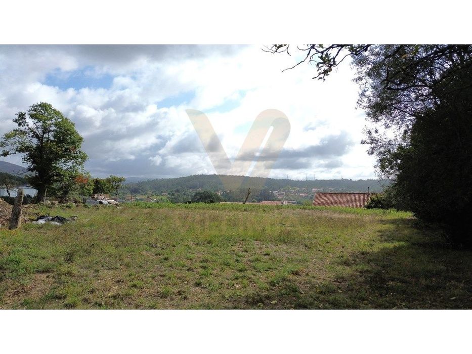 Terreno com 5.352 m² - Vitorino dos Piães, Ponte de Lima