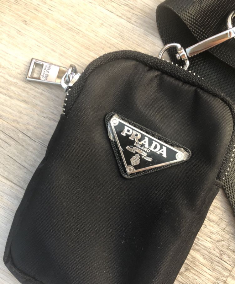 Torebka Prada re-edition 2005
