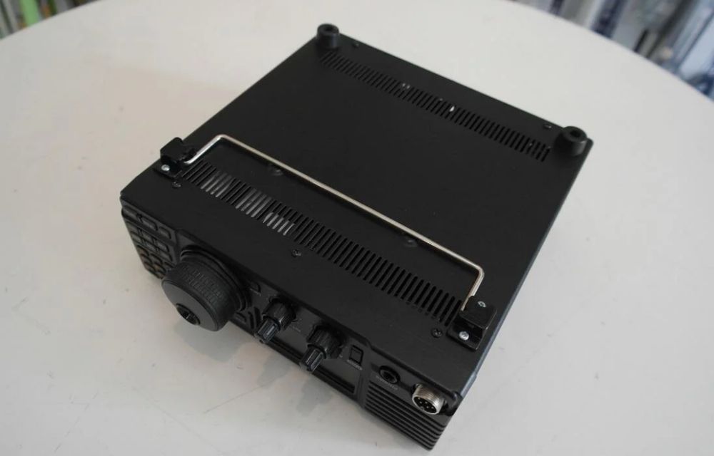 Radio hf cb icom ic718