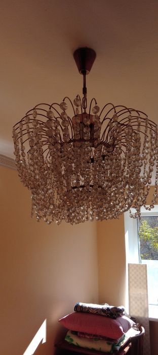 Люстра .Світильник.