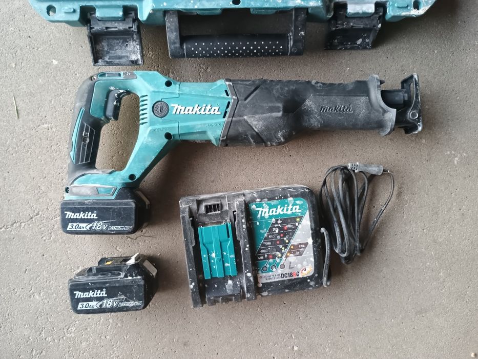 Piła szablasta Makita DJR 186 komplet 18 V