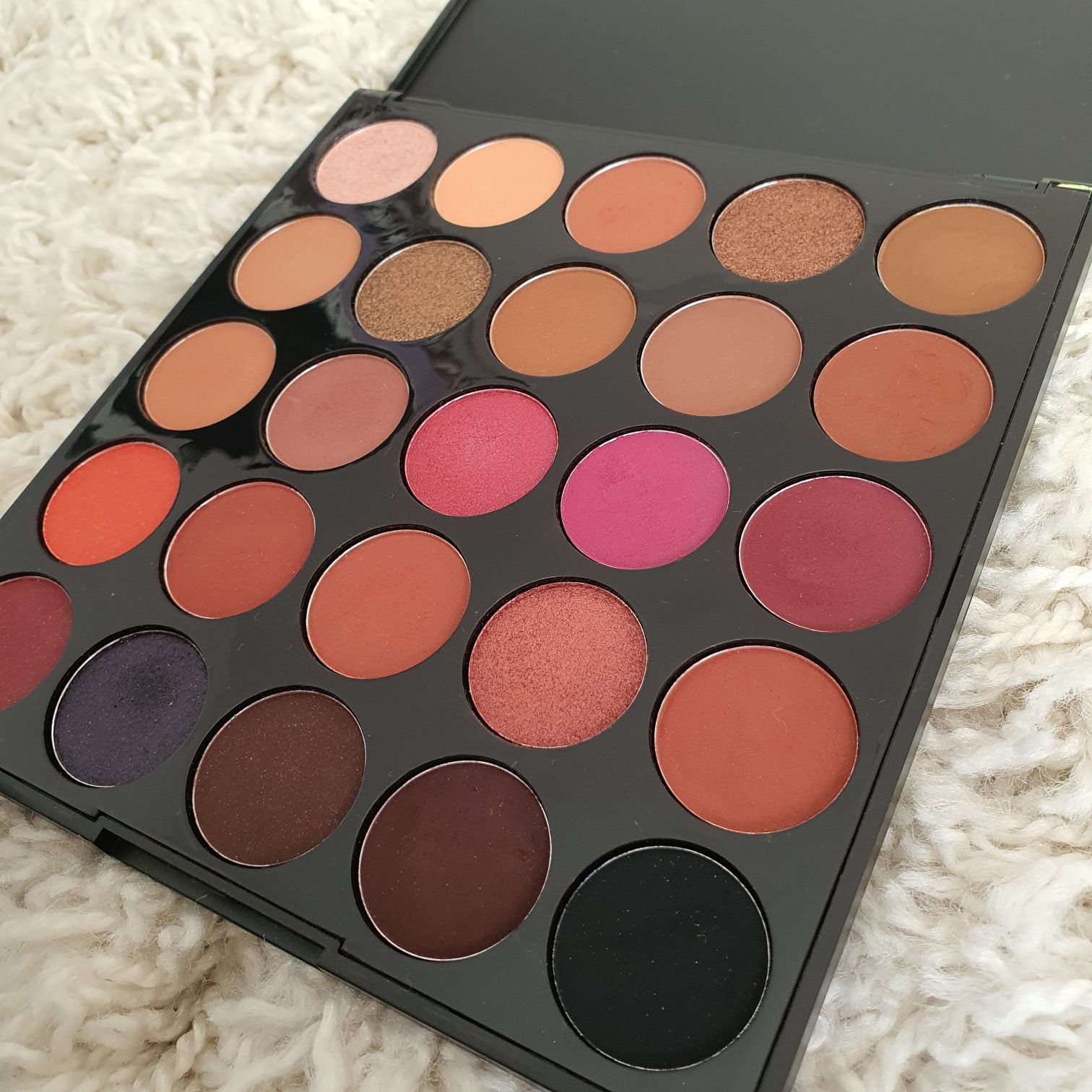 Morphe 25C Hey Girl Hey