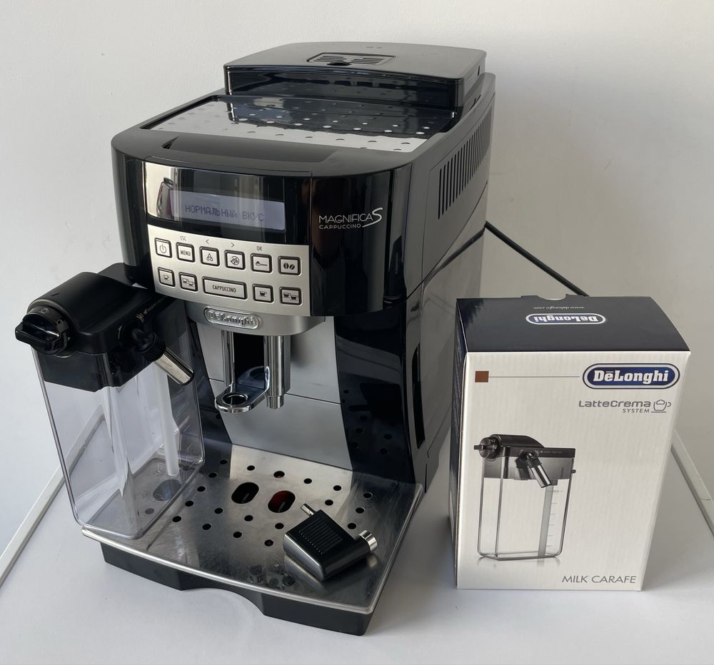 Кофемашина Delonghi ECAM 22.366.B MagnificaS Cappuccino молочник новый