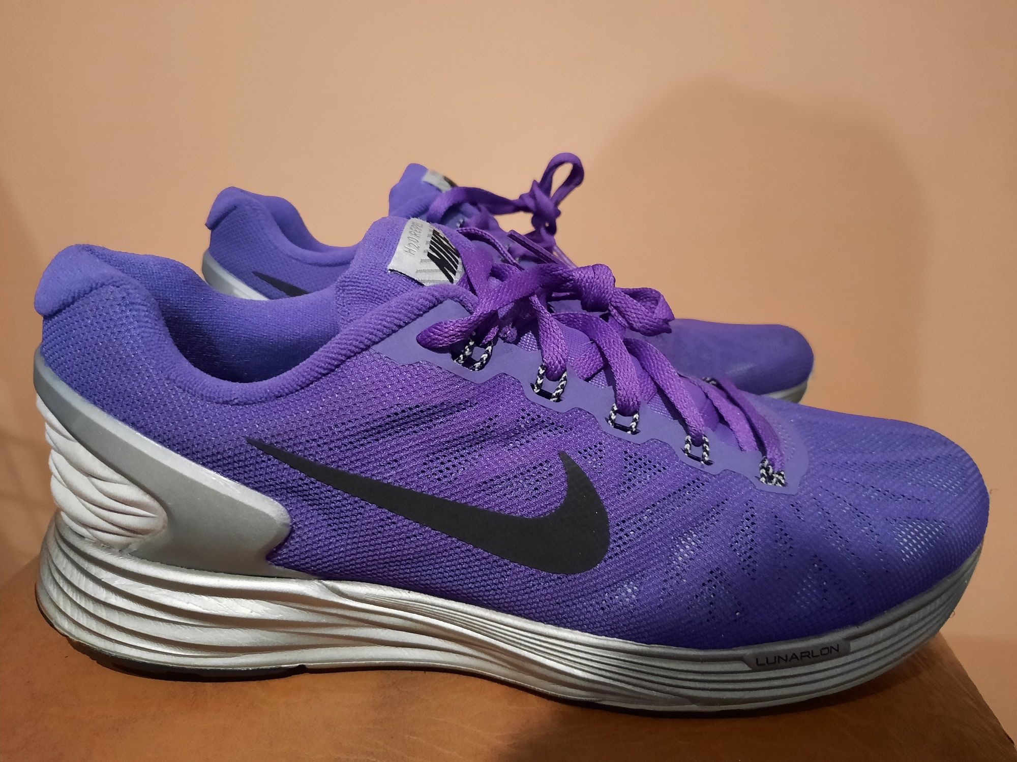 Рефлективные Nike lunarlon р.40