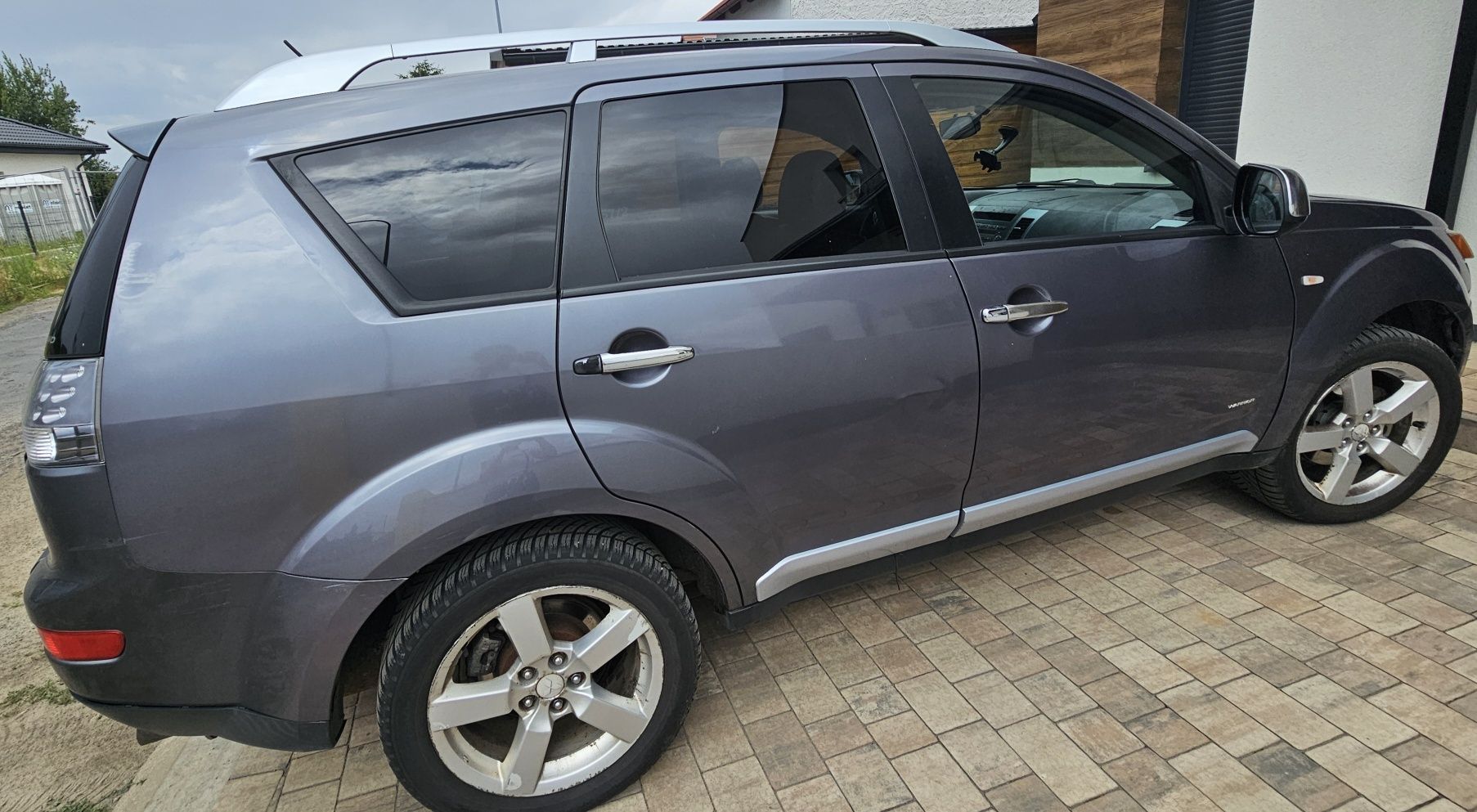 Mitsubishi Outlander II