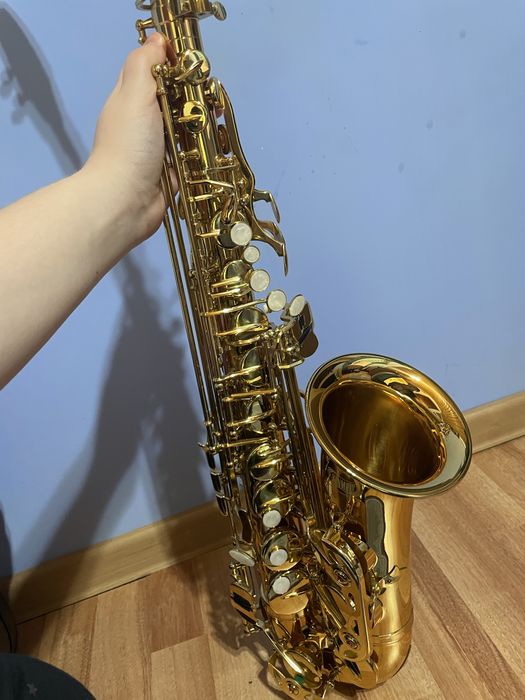 Музичний інструмент : саксофон