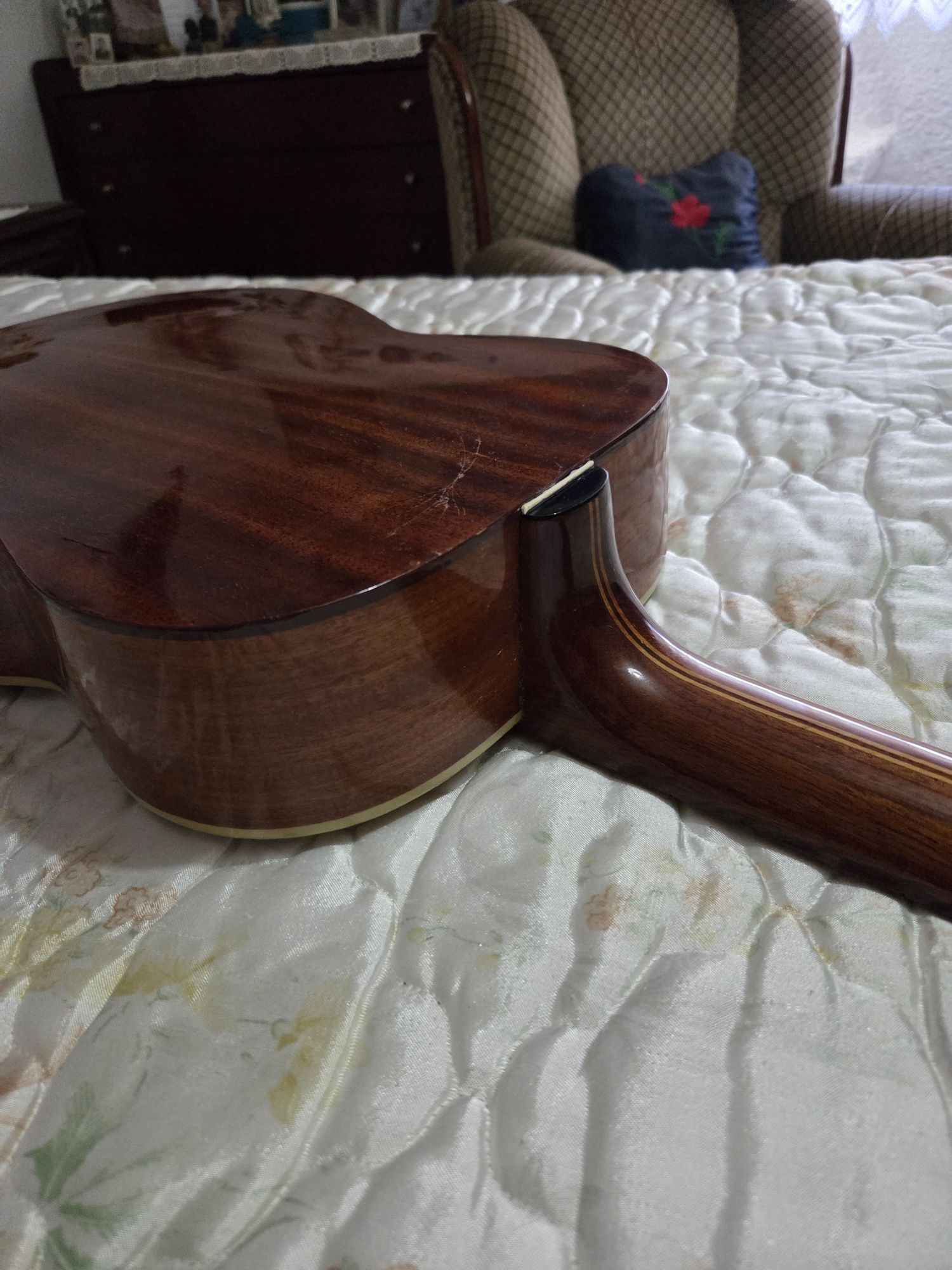 Guitarra (made in Italy)usada