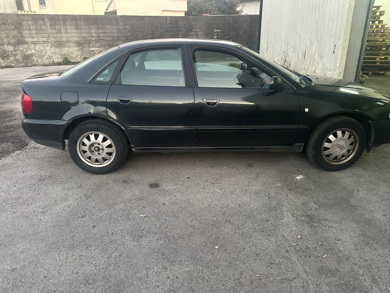 Audi a4 b5 1.6 gasolina