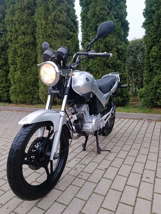 Motocykl YAMAHA ybr125 06r
