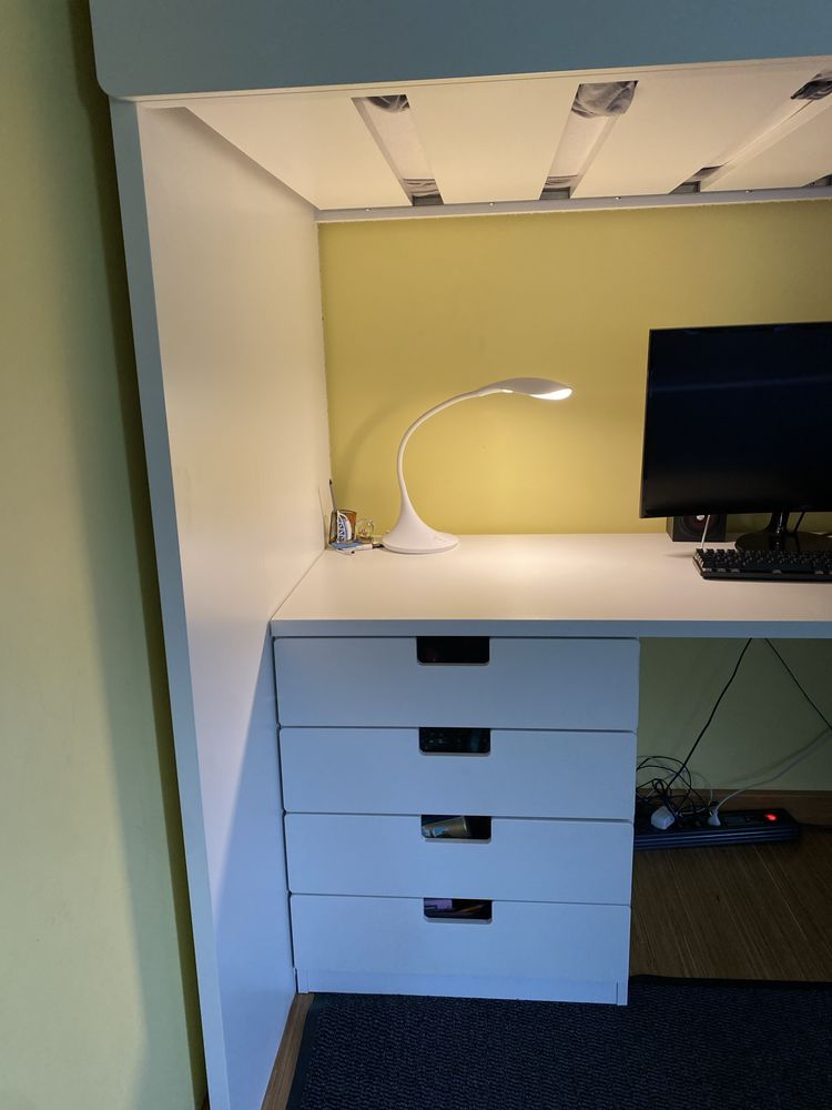 Lóżko piętrowe , biurko  IKEA SMÅSTAD