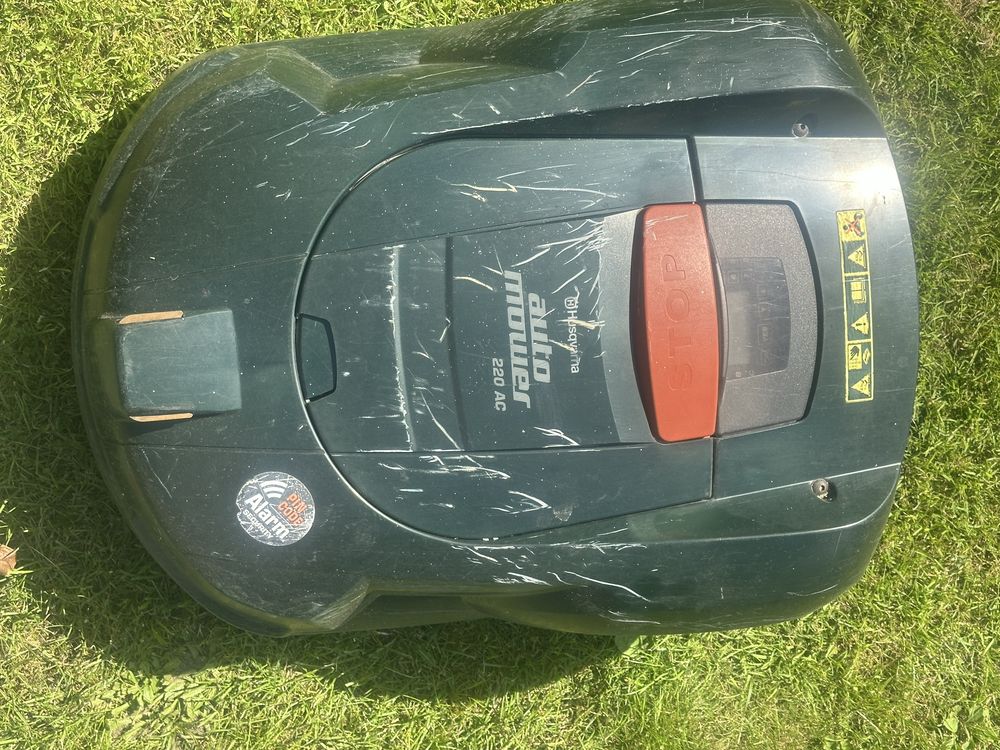 Robot koszacy Husqvarna 220AC
