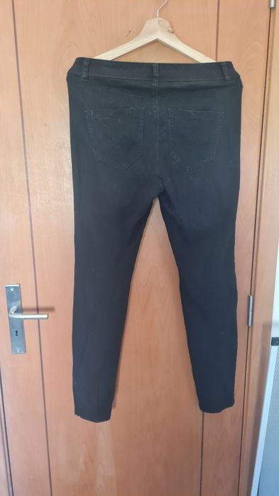 Calças Pretas da Lefties