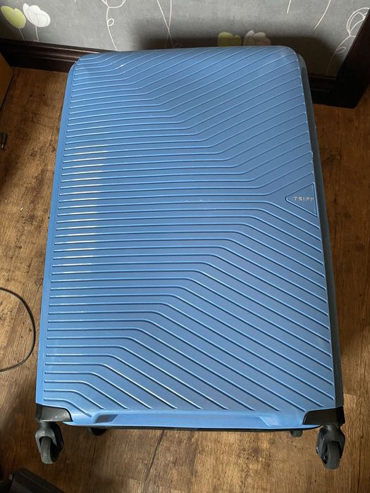 Чемодан Tripp Blue Large Chic 4 Wheels 77 см