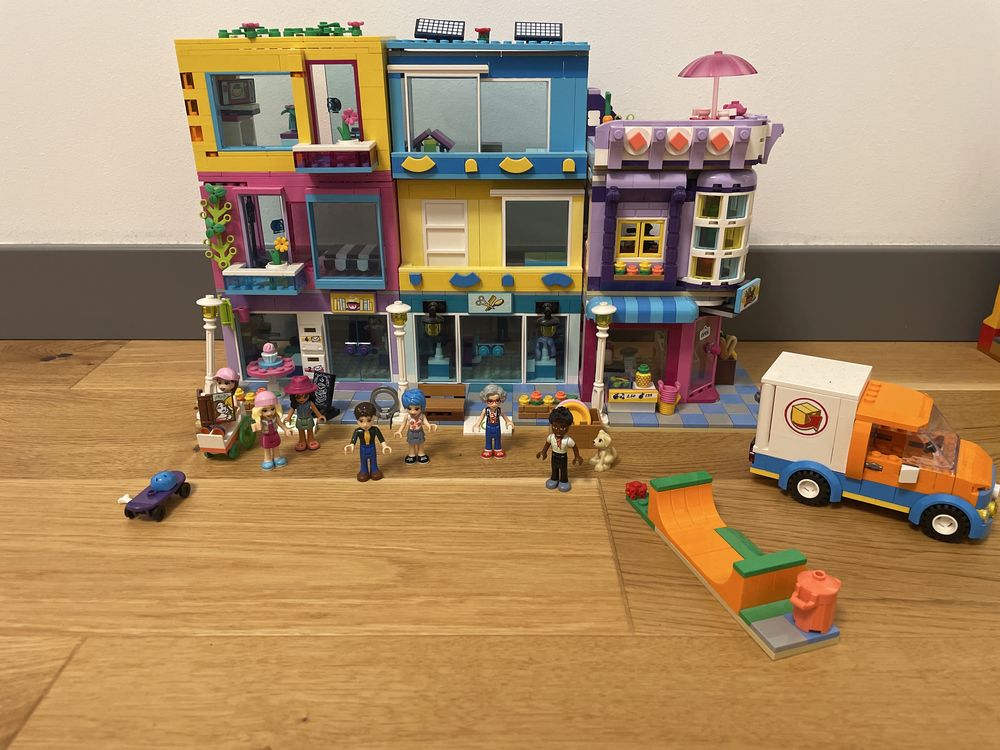Lego Friends kamieniczki 41704