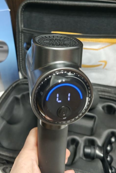 Renpho masażer pistoletowy z podgrzewaną głowicą Bluetooth