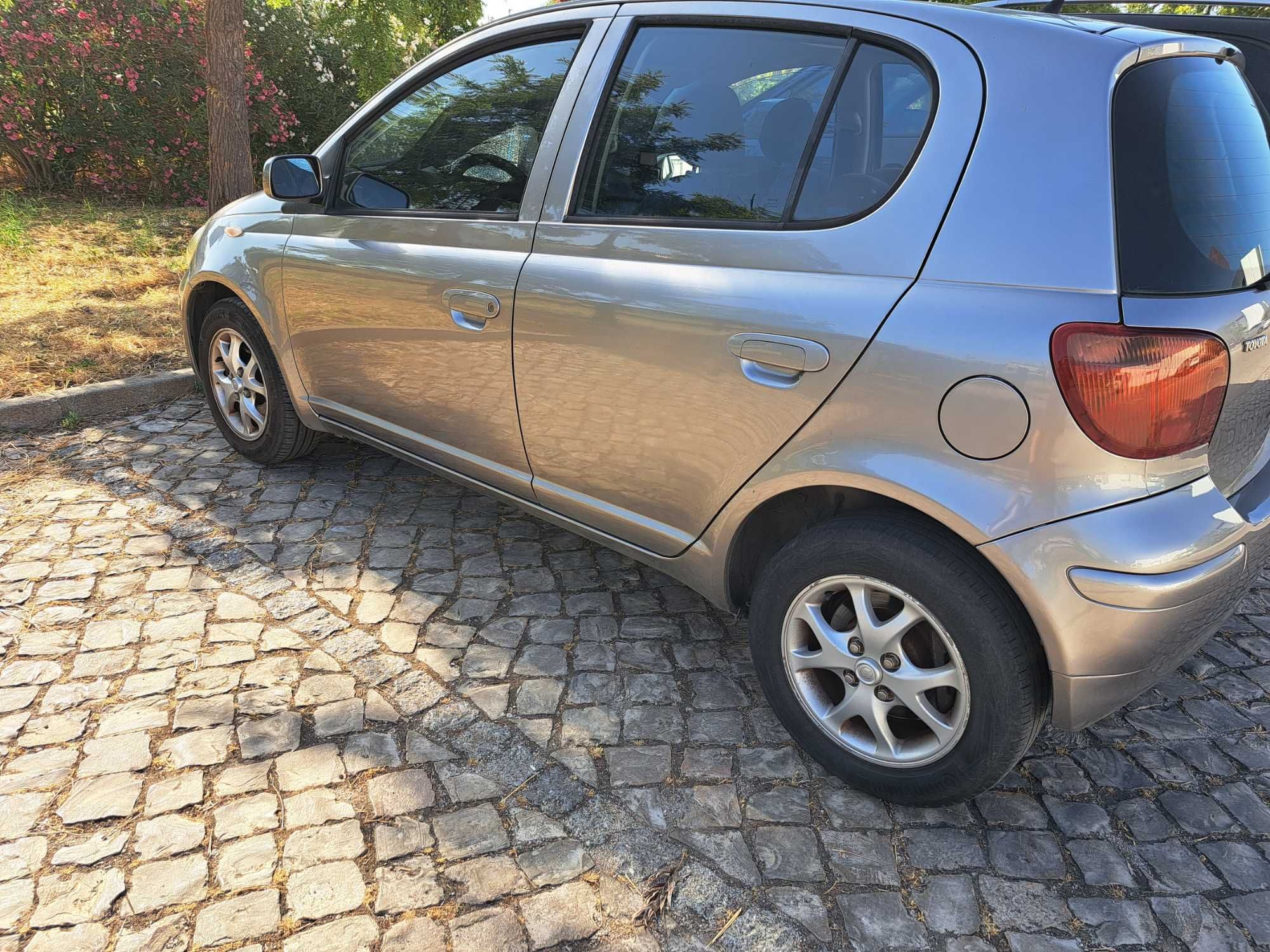 Toyota Yaris 1.0 VVT-I