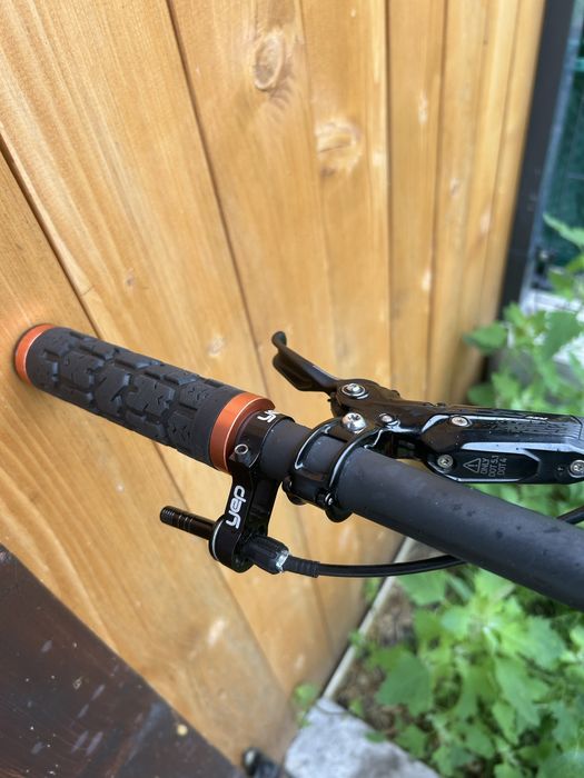 -60% Santa Cruz hightower 2019 L Carbon CC 29 Reverse rower mtb trail