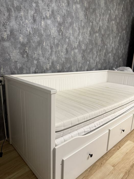 łóżko hemnes ikea