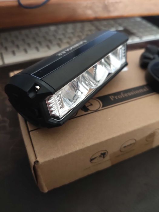 Luz Bicicleta - Newboler EOS630 (NOVA)