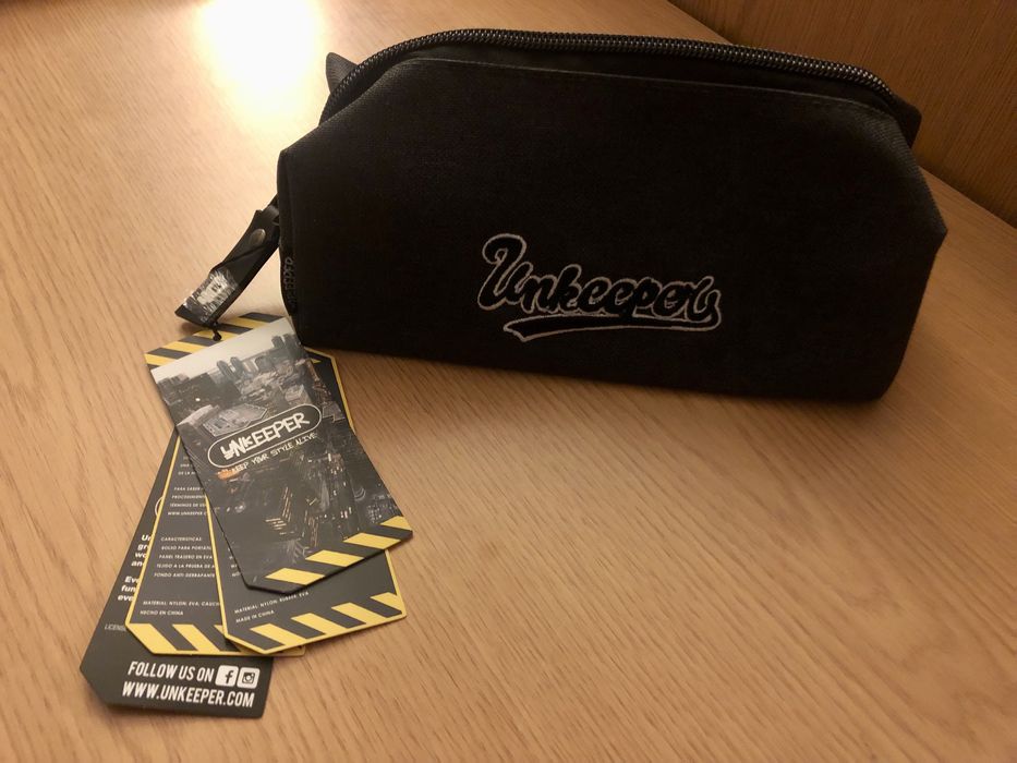 Estojos Unkeeper ( NOVOS C/ ETIQUETA ) Várias Cores