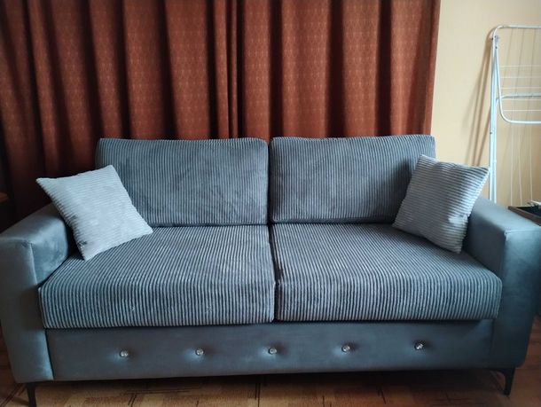 stylowa sofa nierozkładana 2-3 osobowa