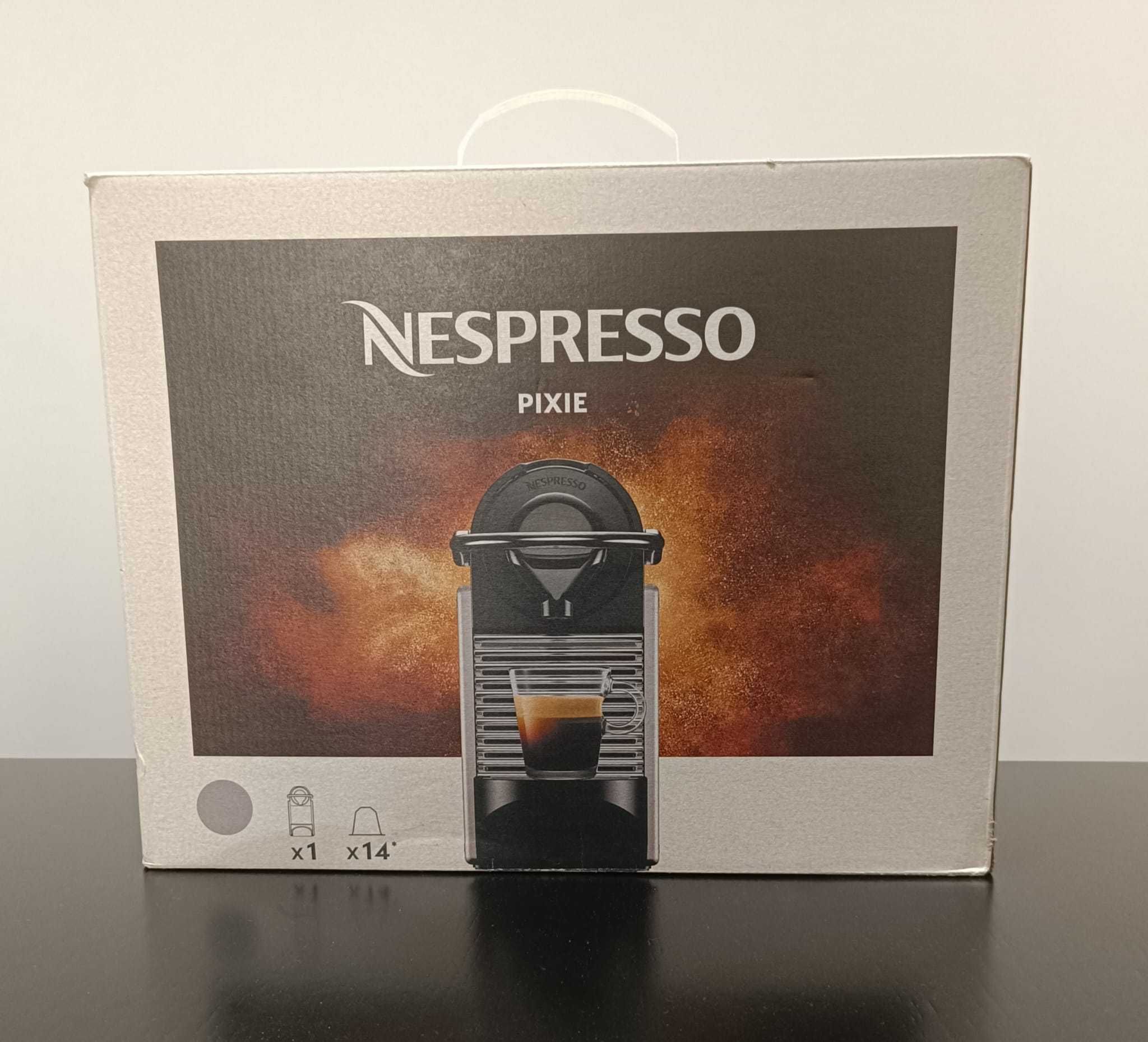 Máquina de Café NESPRESSO - Modelo PIXIE