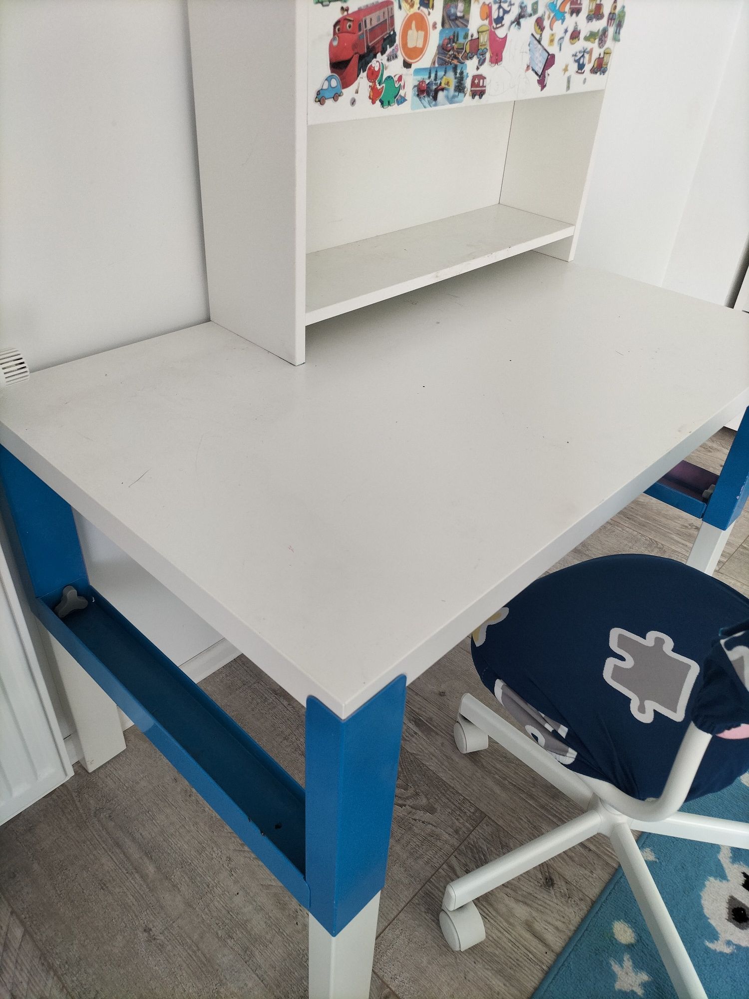 Biurko IKEA plus krzesło