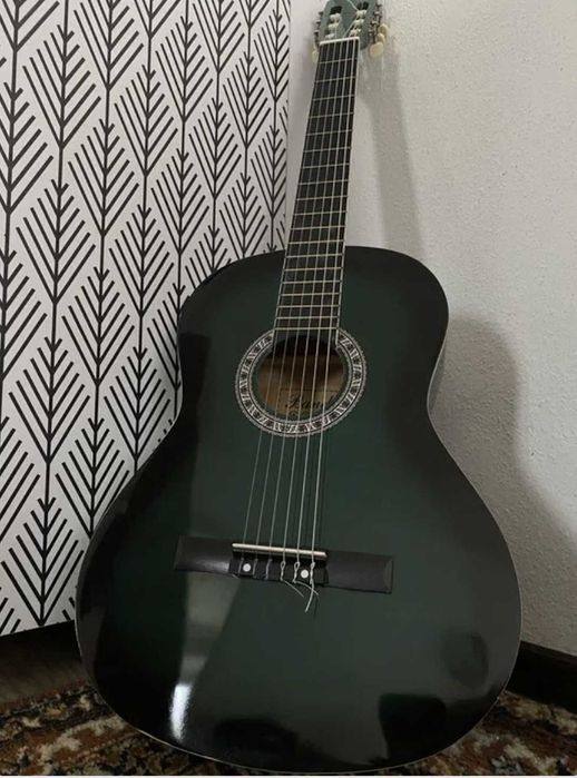 классическая гитара зеленая глянец нейлон струны