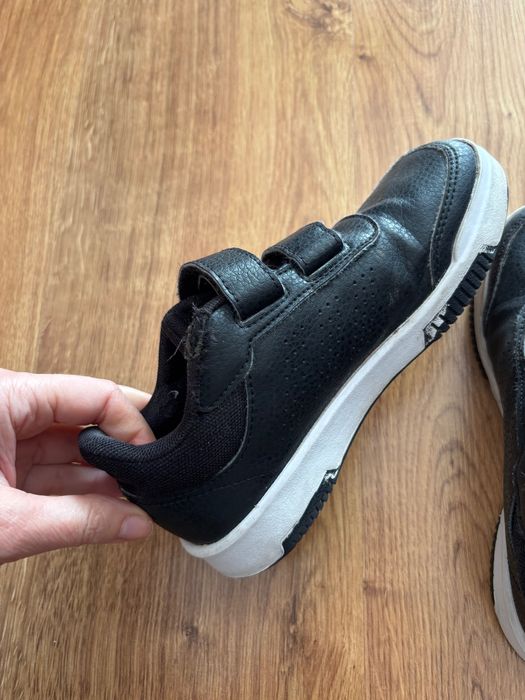 Adidasy r. 32 dla chłopca