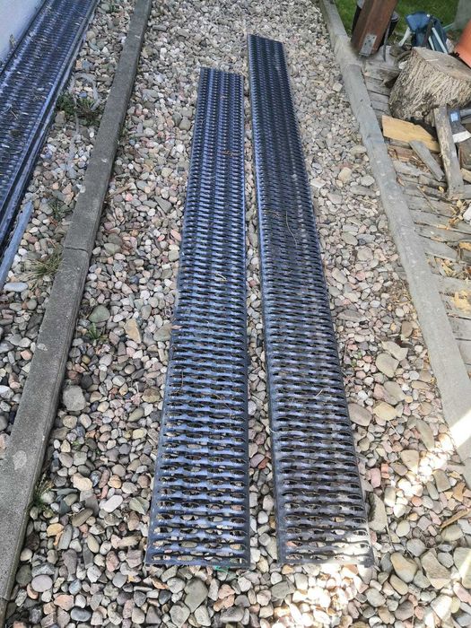 Podest kominiarski – cynkowany ogniowo i malowany proszkowo.