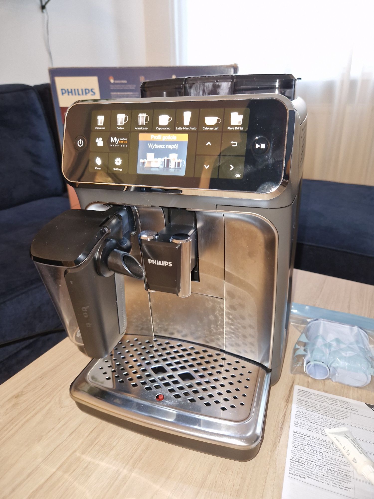Ekspres do kawy automatyczny Phillips lattego latte go 5400 / EP5444