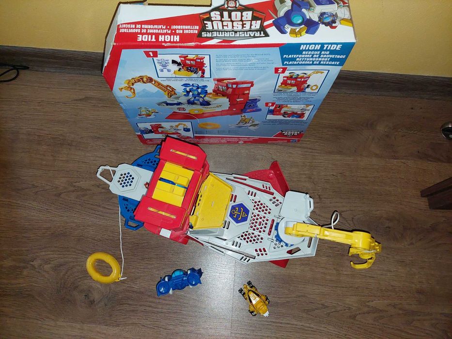 HASBRO Transformers Rescue Bots Playskool High Tide Łódź pies Servo