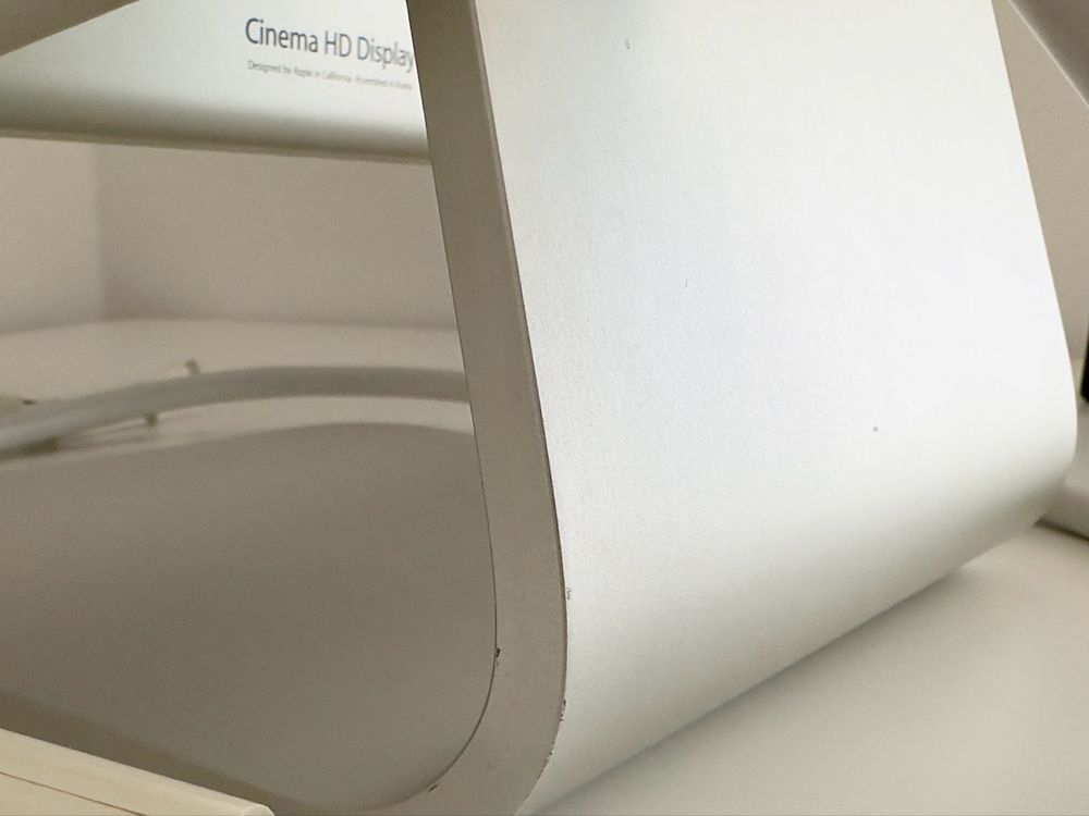 Monitor  Cinema Display 30”, model: A1083