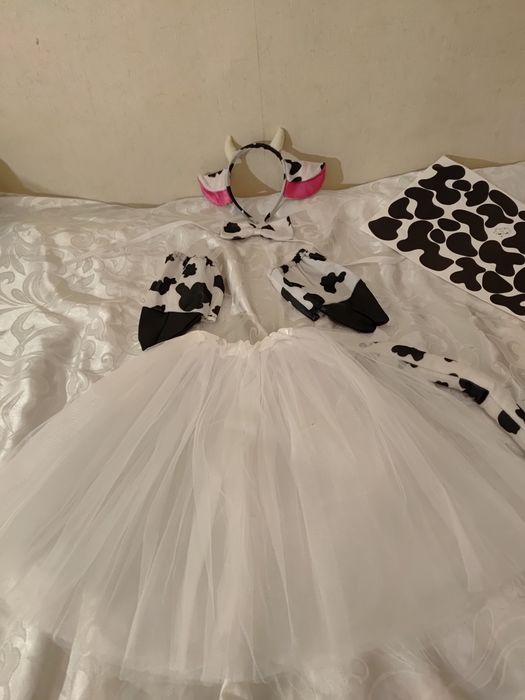 Świetny strój przebranie krowa krówka raciczki ogon 6 części uniwersal