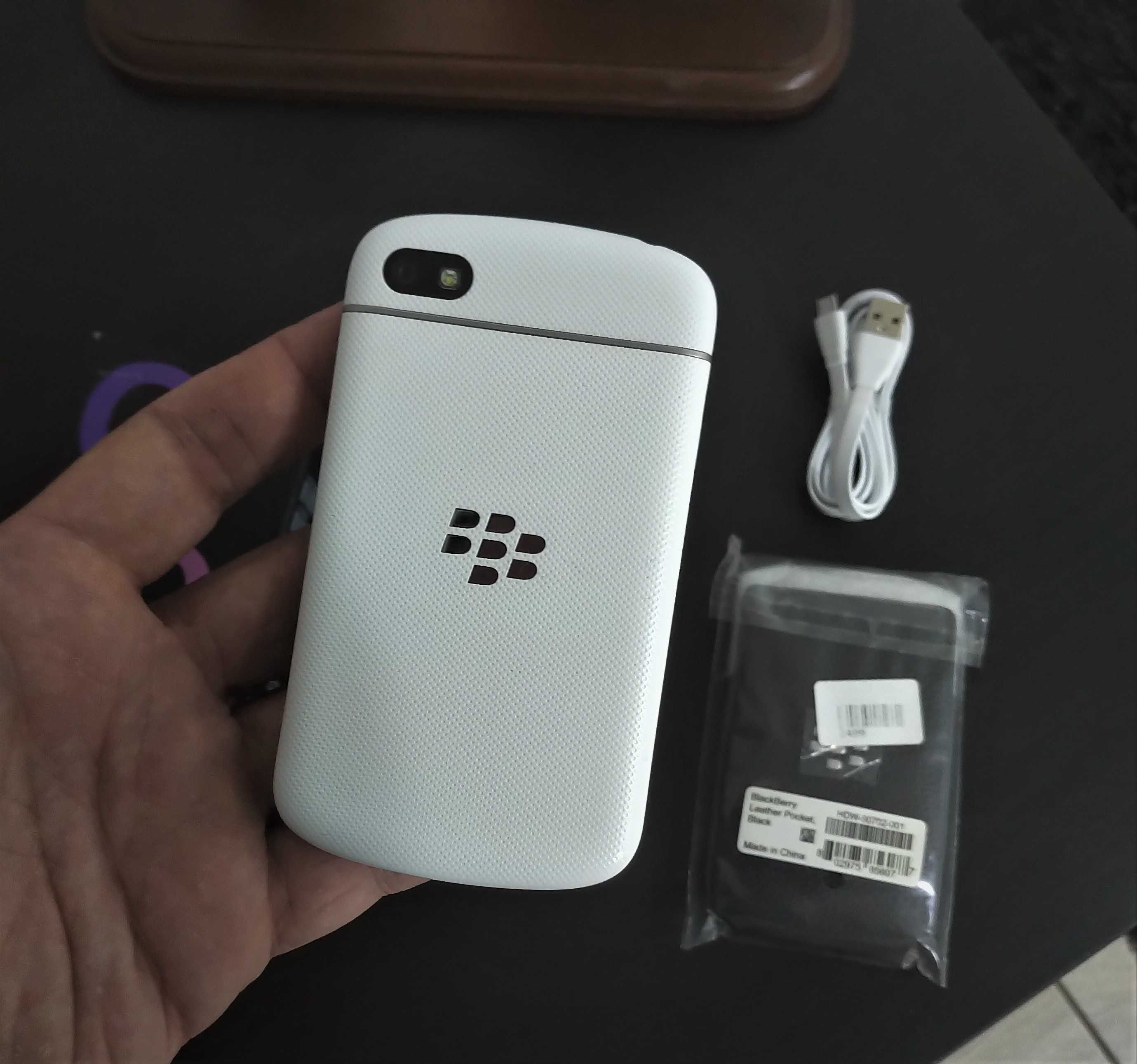 Zadbany | BlackBerry Q10 SQN100-3 | QWERTY | Pure White | ETUI | 16GB