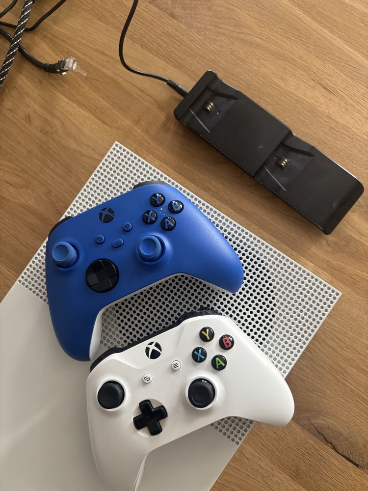 X Box One S dwa pady!