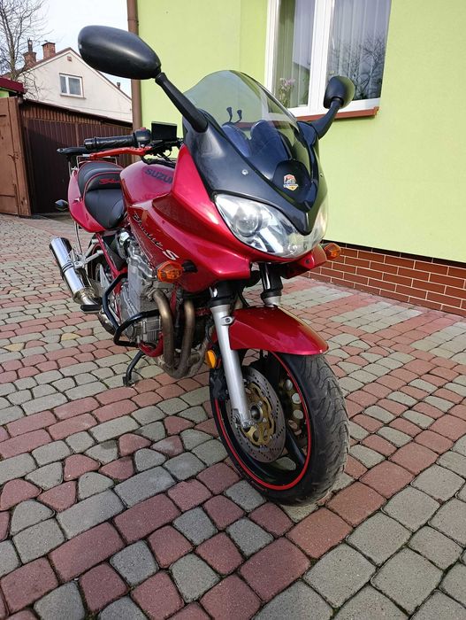 Piękny Suzuki Bandit 600s !