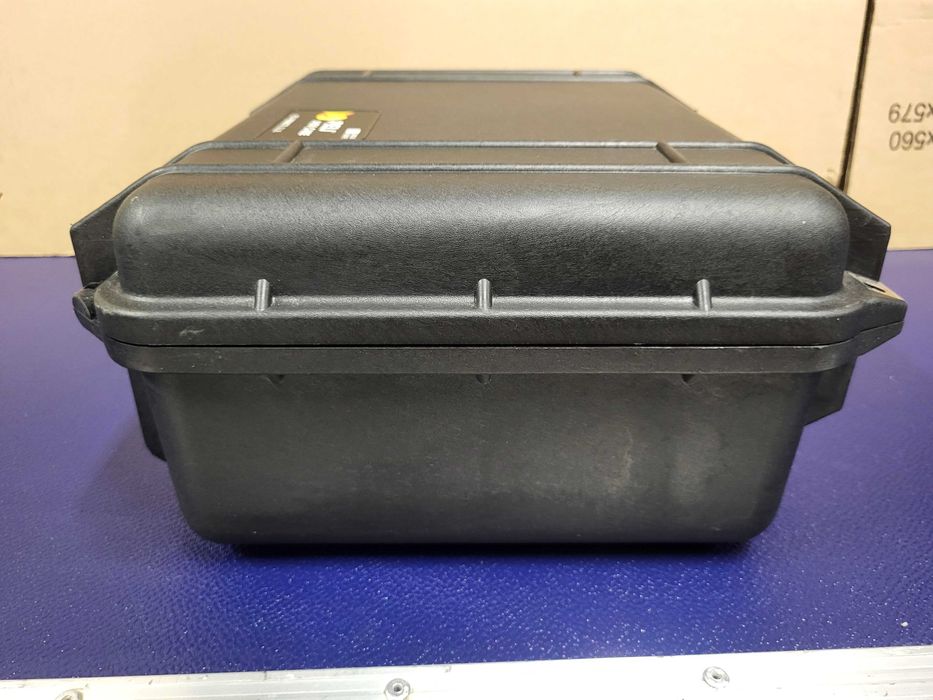 PELI 1450 (37x26x15) pianka / black Pelican walizka, FAKTURA