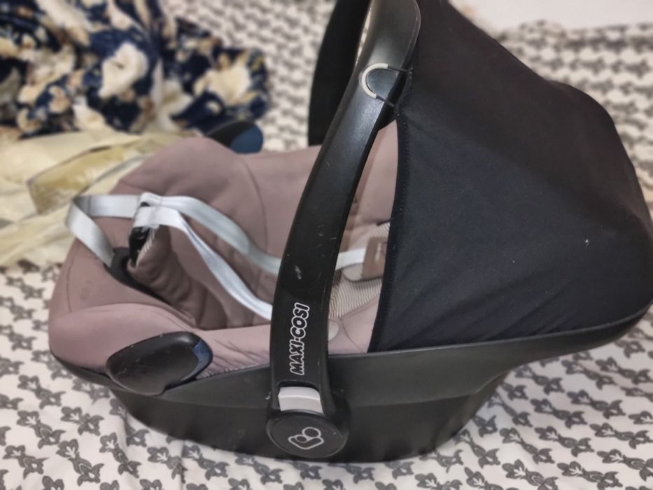 Автокрісло Maxicosi  для новонароджених
