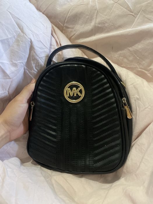 Mochila de mão Preta
