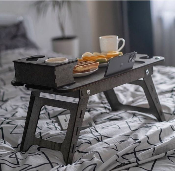 Столик для сніданків