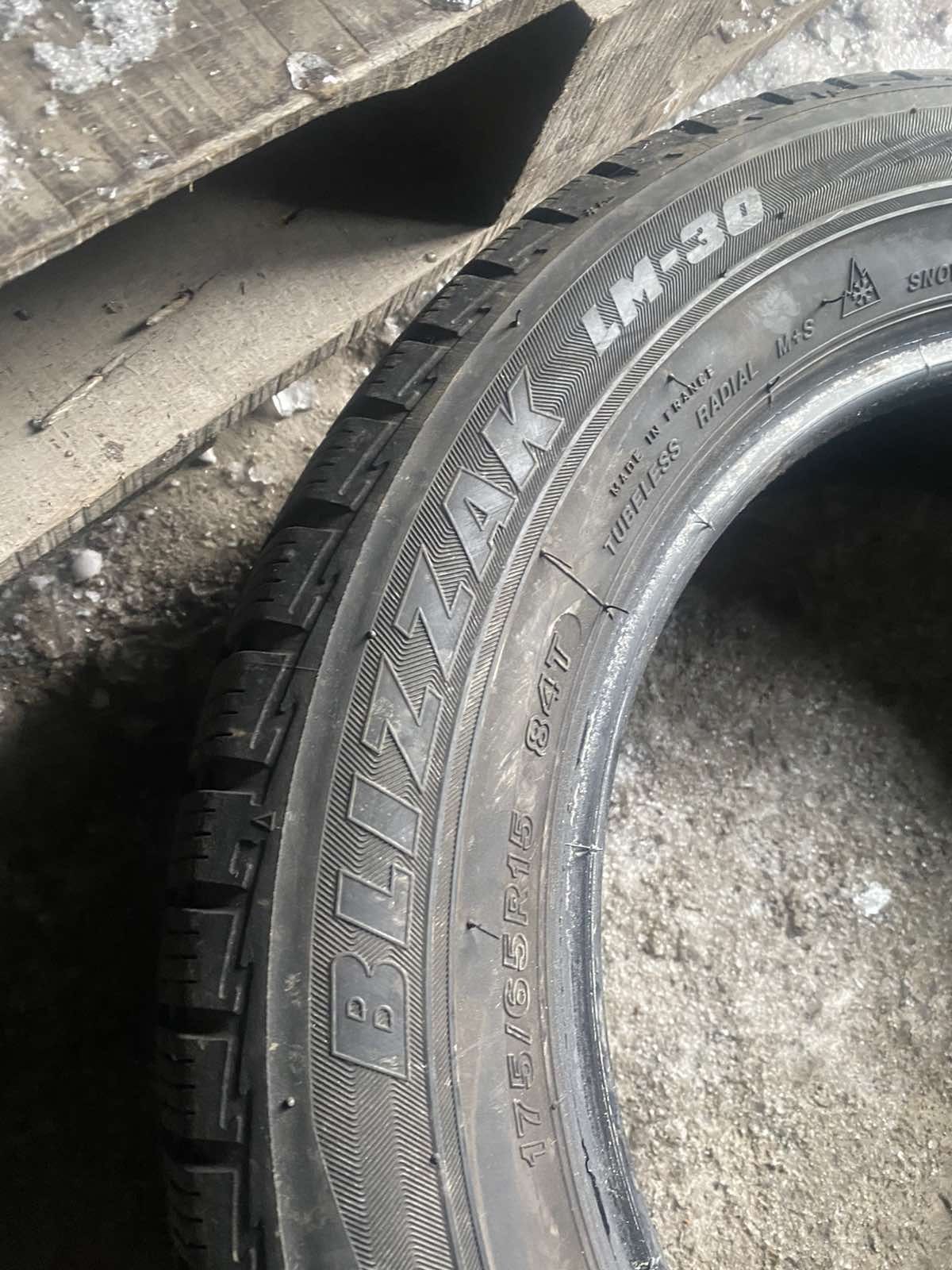 175.65.15 Bridgestone 4шт зима БУ склад шины резина 65 R15 Шиномонтаж