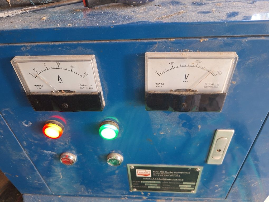 Sprzedam pelleciarkę 11kw 3 rolkową wolno obrotową