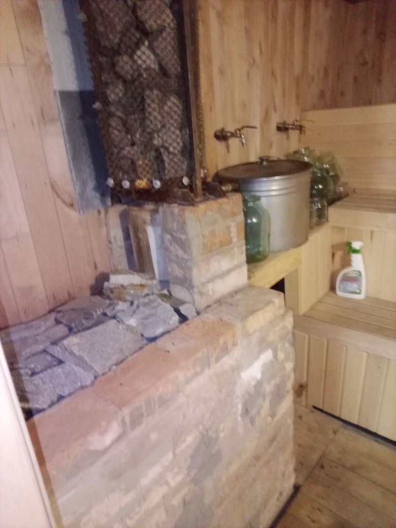 Продам дачу біля лісу