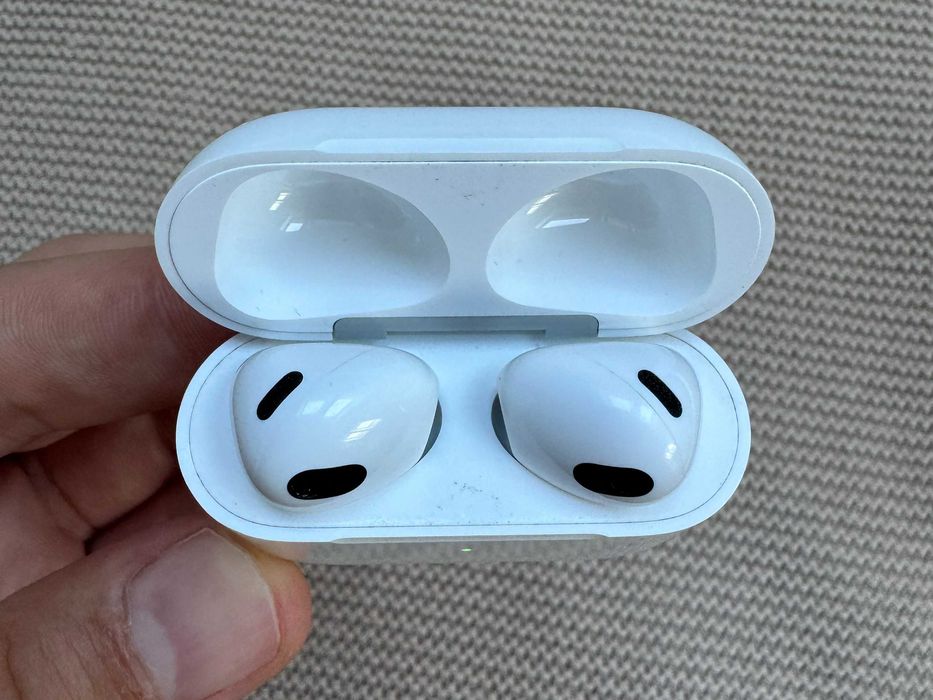 Słuchawki Apple AirPods 3rd Generation
