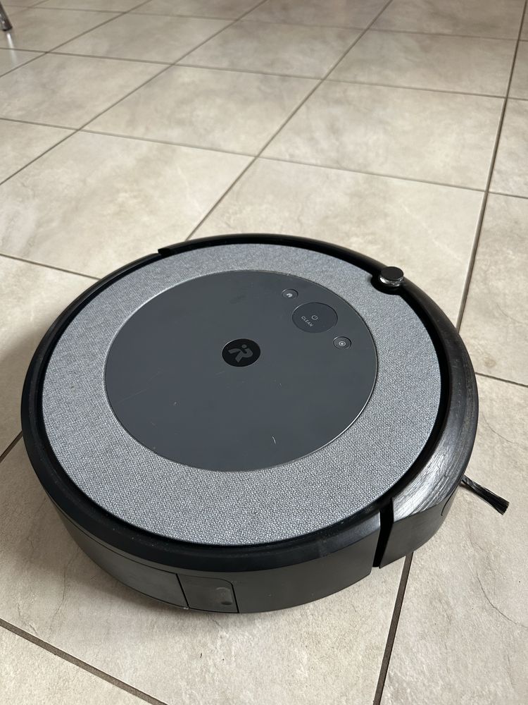 Robot sprzątający IRobot Roomba I3 uszkodozny