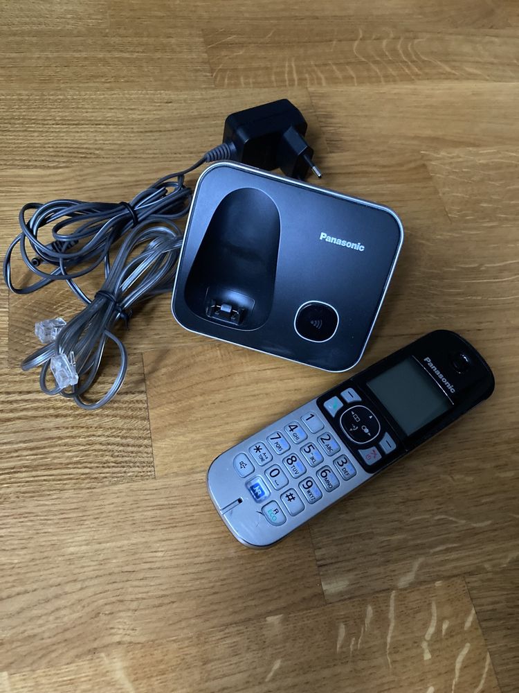 Телефон Panasonic KX-TG6811