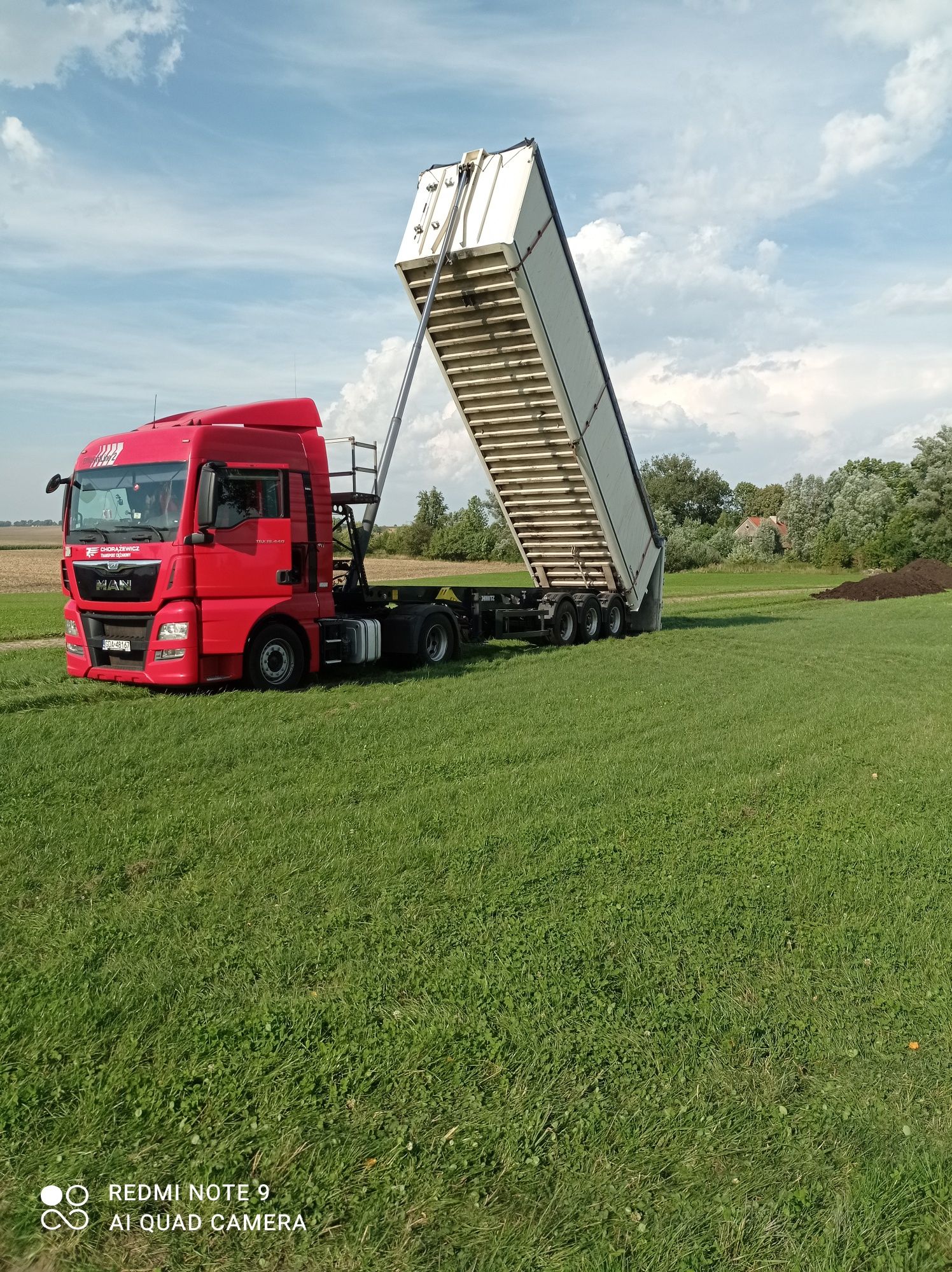 Transport...siano,slomaa,wywrotka ,platforma,laweta ,ruchoma podłoga.