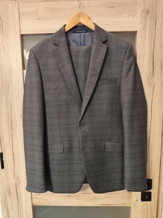 Garnitur męski szary